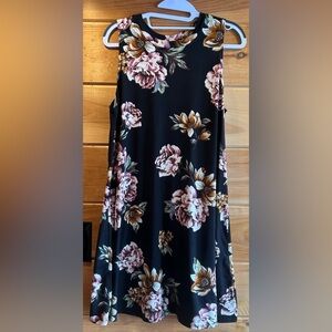 NWOT Fortune + Ivey Black Floral Dress L